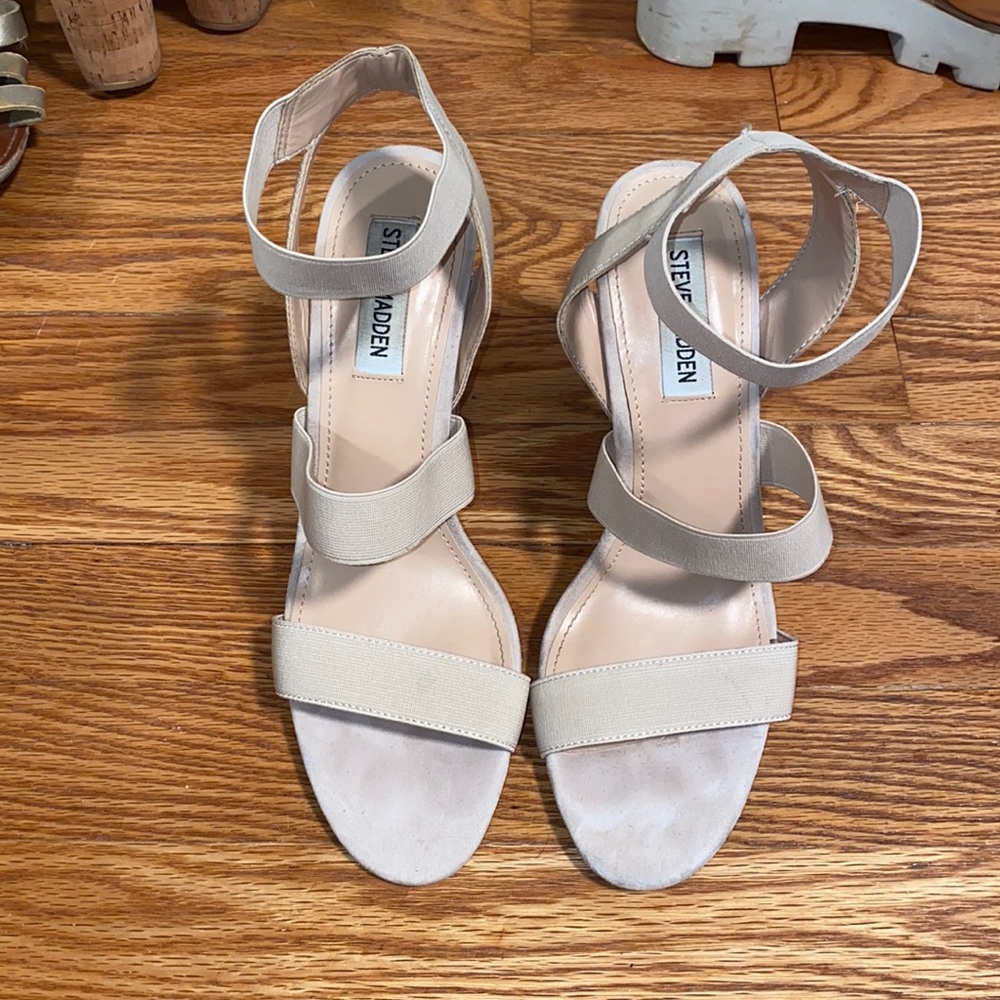 Steve Madden Nude Heels